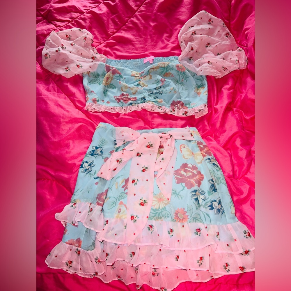 Dolls Kill x Hollie Hobby Pat A Cake Ruffle Chiffon Crop Top & skirt set NWT ๐ฉท - Picture 2 of 6